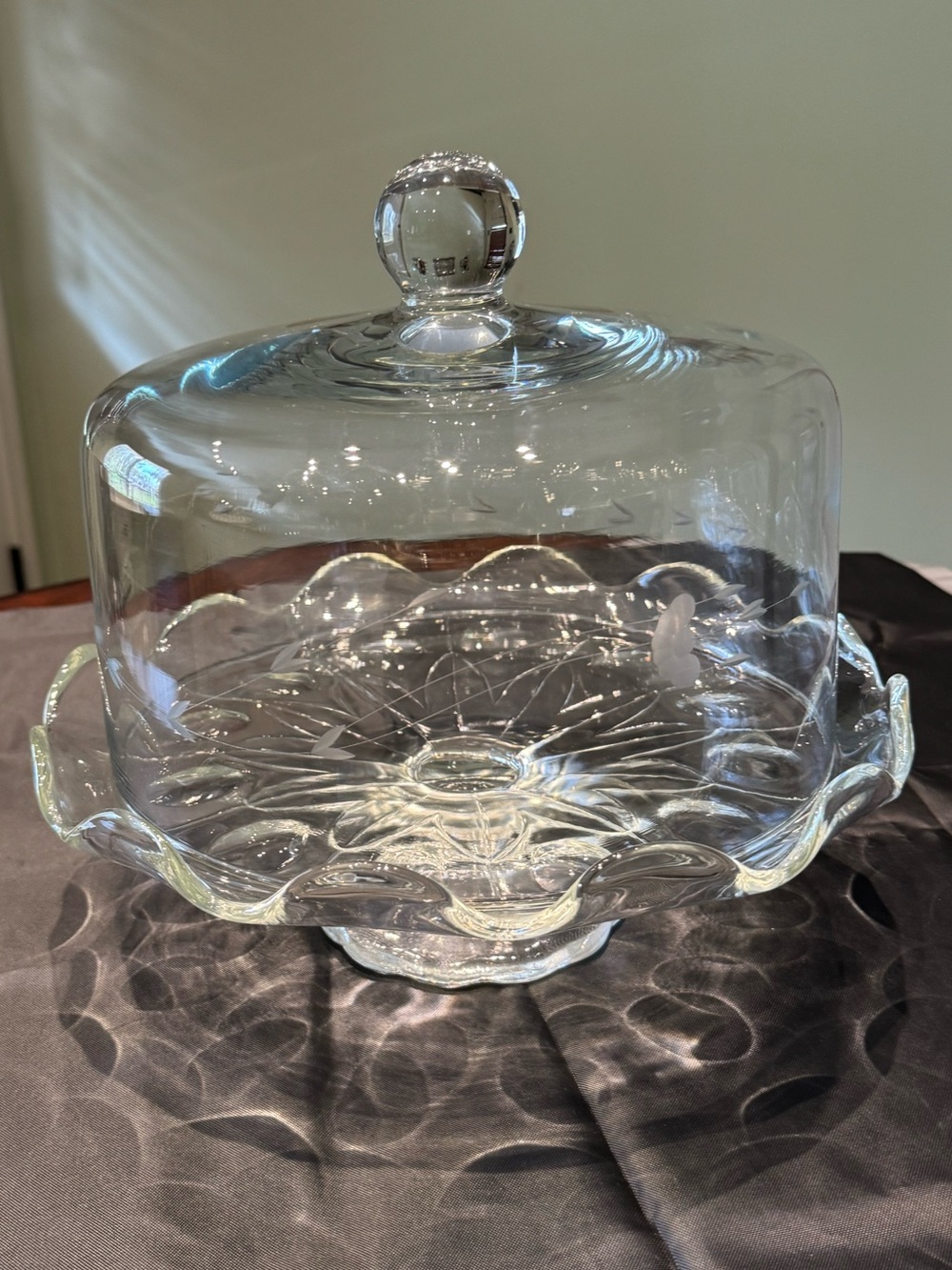 Beautiful Princess House Heritage Pedestal Cake Stand – Etched Crystal Dome EUC